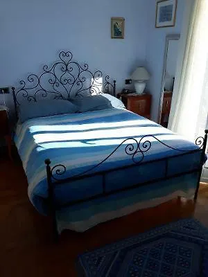La Camera Sul Golfo منزل للإقامة *